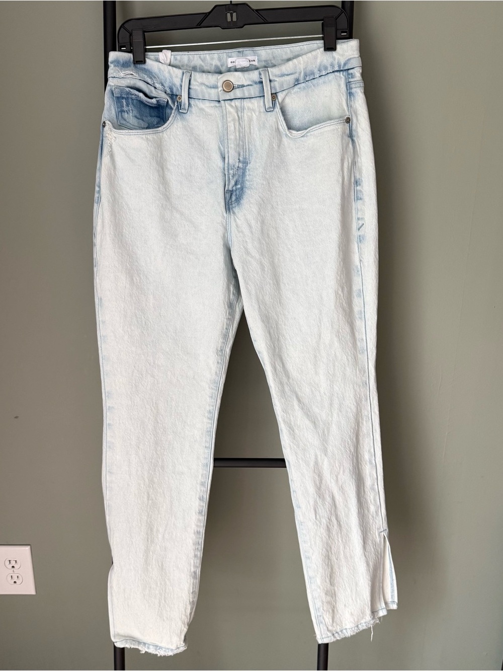 Good American Straight Leg Light Wash Jeans